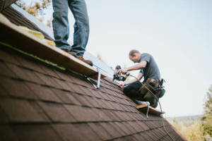 Local Roofers in Freyburg, TX